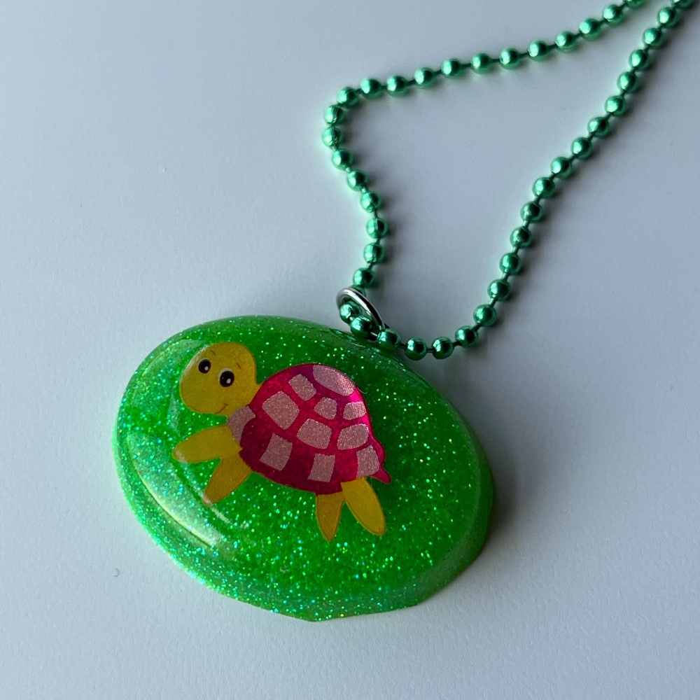 Green Turtle Pendant Necklace
